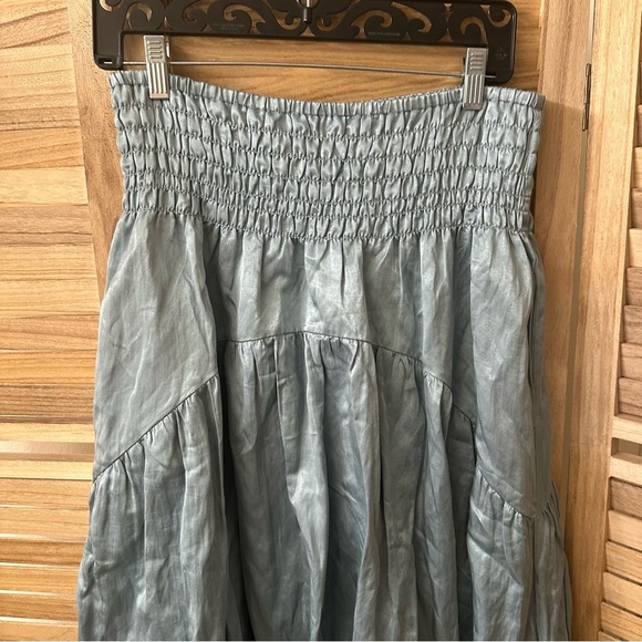 Vince Metallic Blue Smocked Tiered Skirt in blue size M - Picture 7 of 10